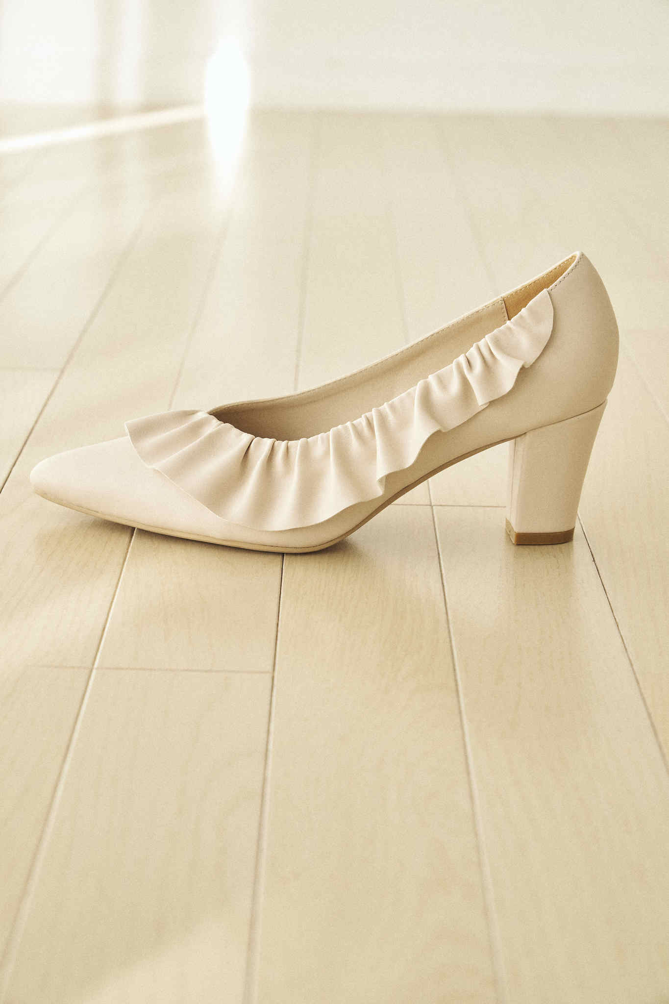 Ruffle pumps