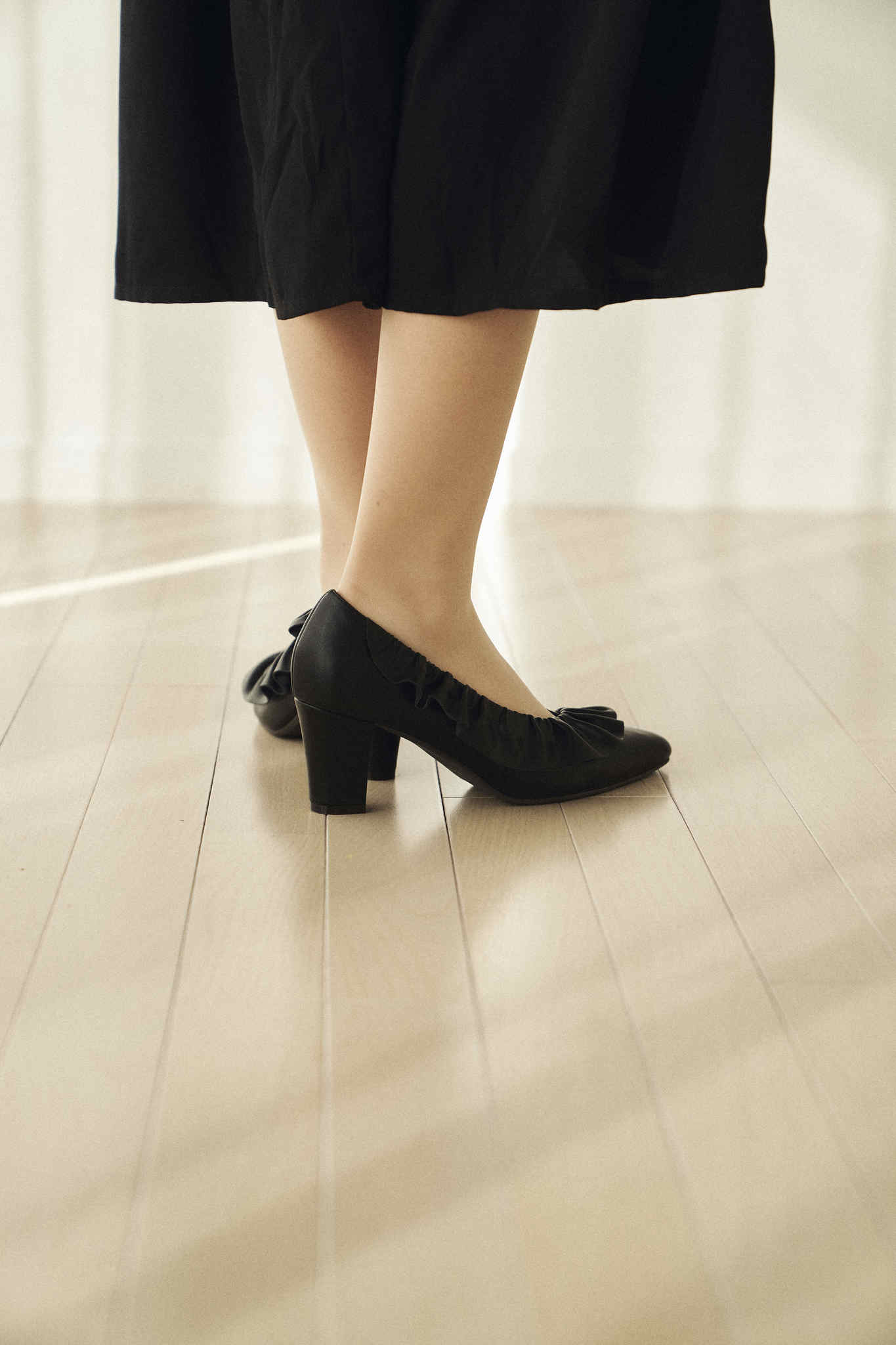 Ruffle pumps